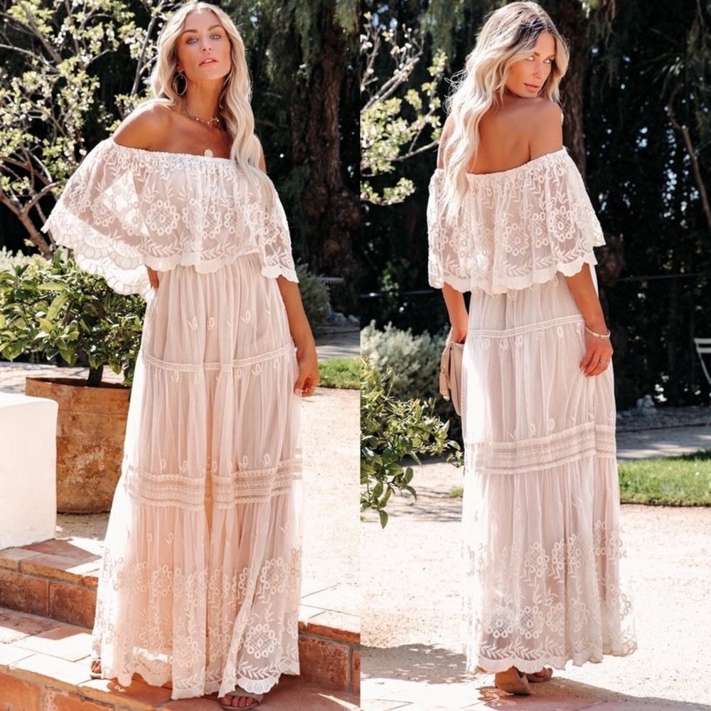 NWOT Vici Flower Child Lace off-the-shoulder dress, Medium